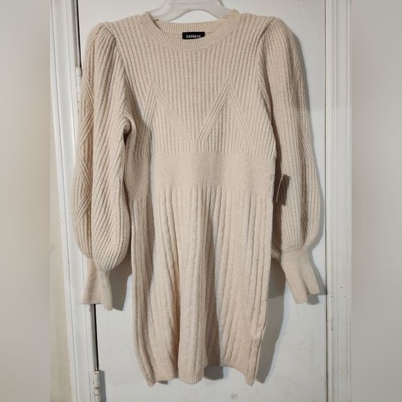 Ballon sleeve sweater dress - Picture 9 of 9